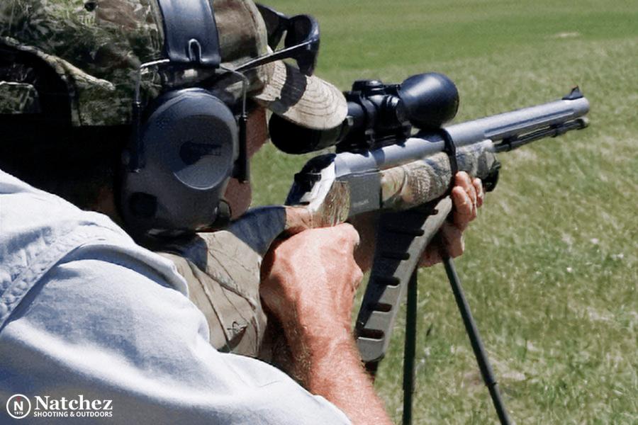 hunter testing hodgon the best Gunpowder for Hunting Loads